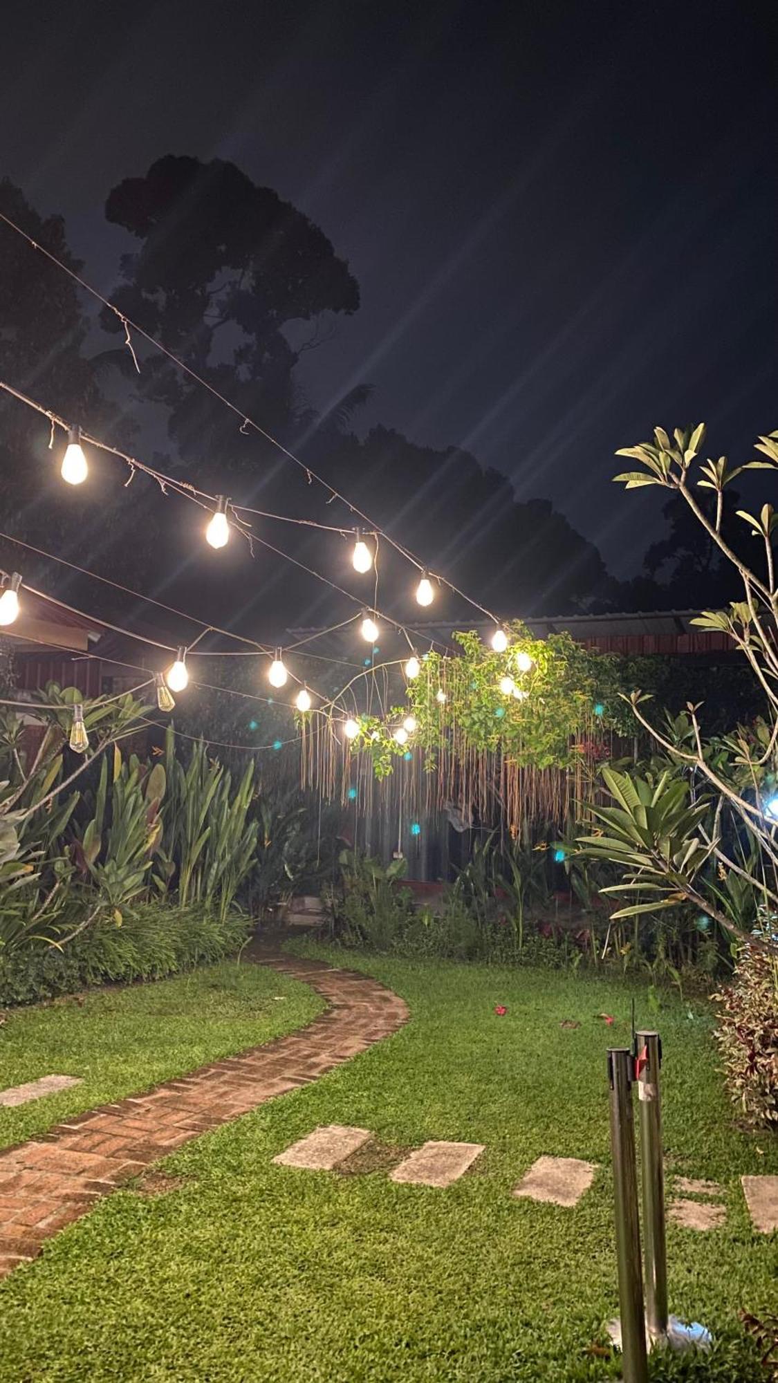 Kebun Puisi Villa Kajang Buitenkant foto