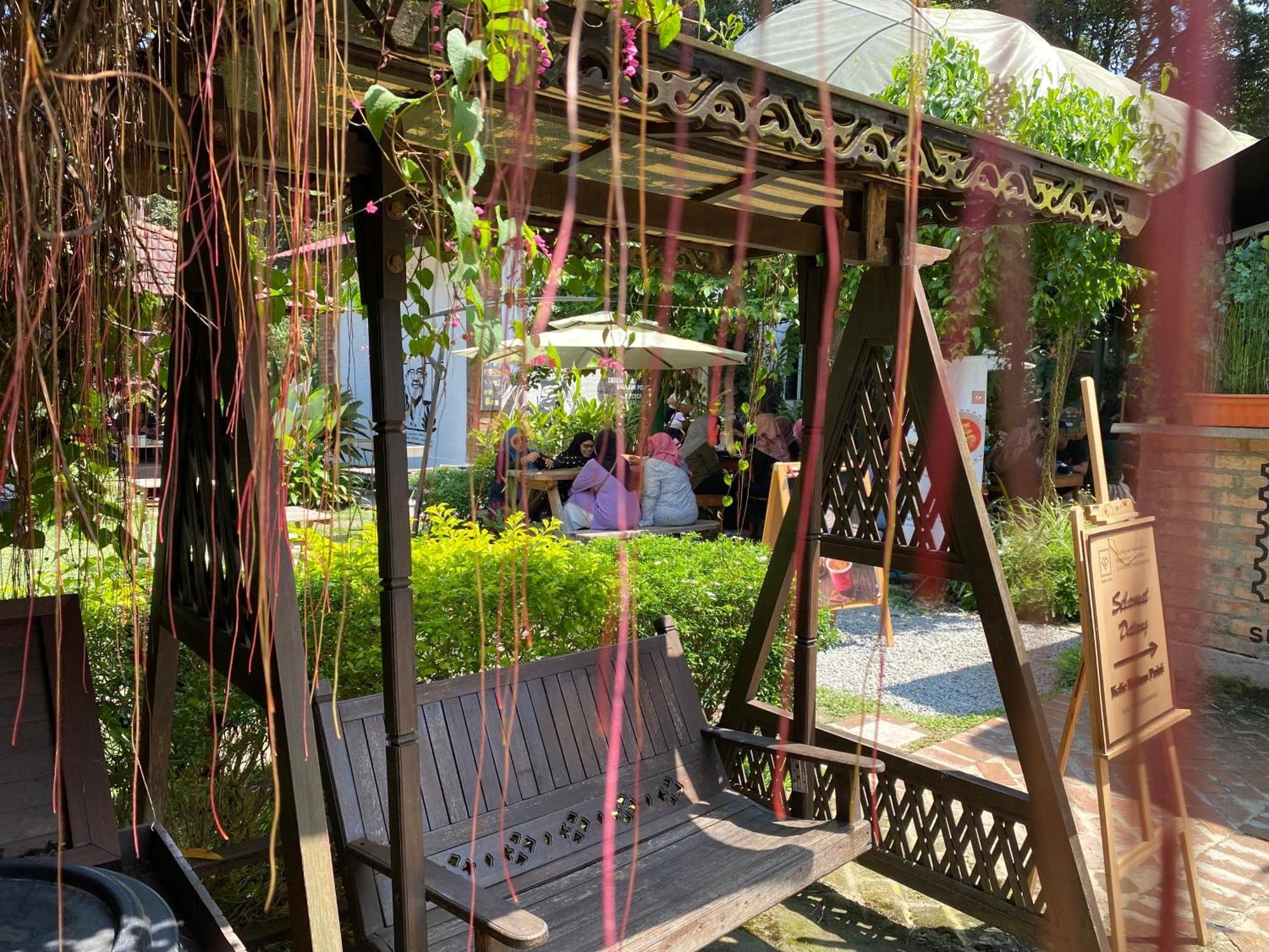Kebun Puisi Villa Kajang Buitenkant foto